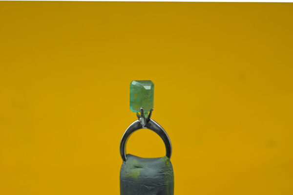 Panna 6.84 Carat - Image 2