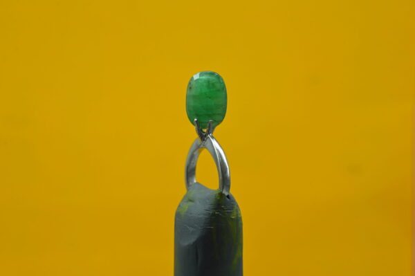 Panna 7.62 Carat