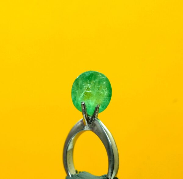 Panna 5.84 Carat - Image 2