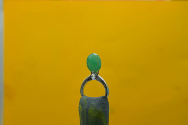 Panna 5.12 Carat
