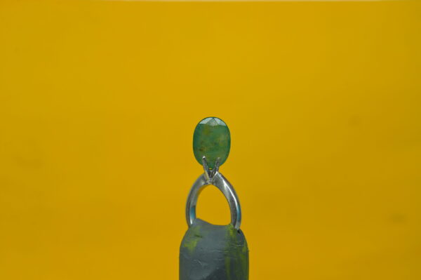 Panna 6.03 Carat