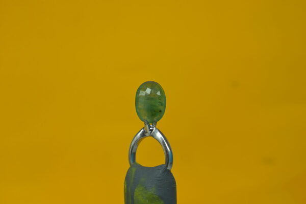 Panna 9.00 Carat