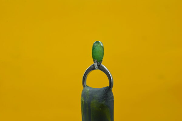Panna 4.03 Carat