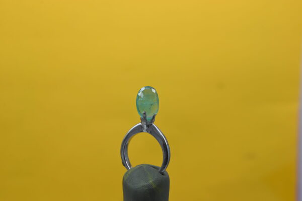 Panna 4.26 Carat