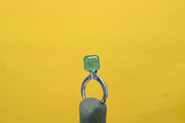 Panna 4.28 Carat - Image 2