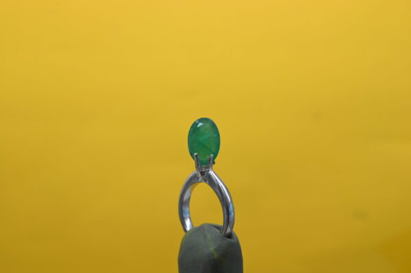 Panna 4.24 Carat