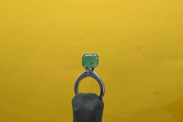 Panna 4.37 Carat - Image 2