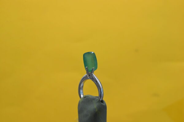 Panna 4.29 Carat