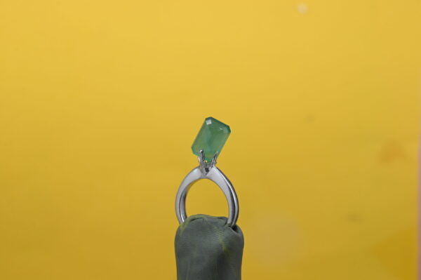 Panna 4.28 Carat - Image 3