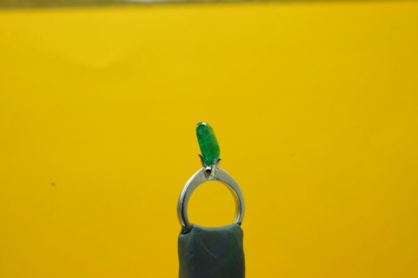 Panna 4.23 Carat - Image 2