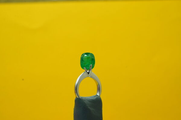 Panna 4.42 Carat